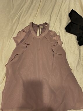 LC Lauren Conrad Mauve Ruffle Sleeveless Blouse.